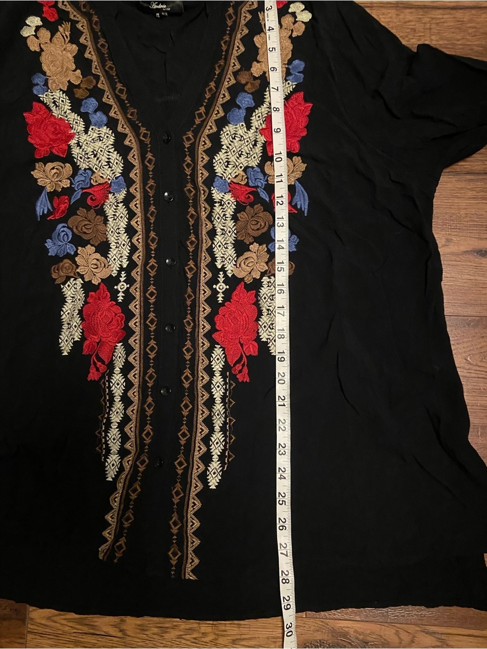 Andree By Unit Black Floral Embroidered Boho Rayon Tunic Top 1X roll sleeve - Picture 6 of 8